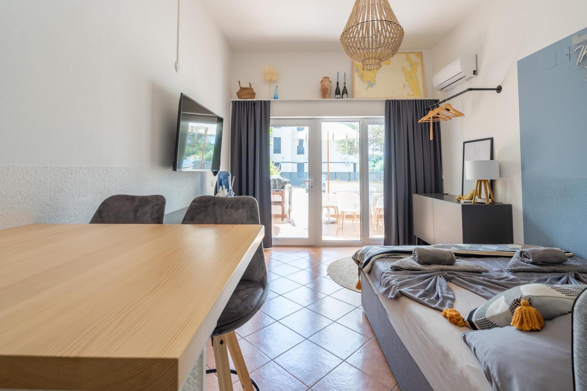 App Akumal-25M Zum Meer, Privatparkplatz, 50 Zoll Smart Tv, Sat Medulin Exterior foto